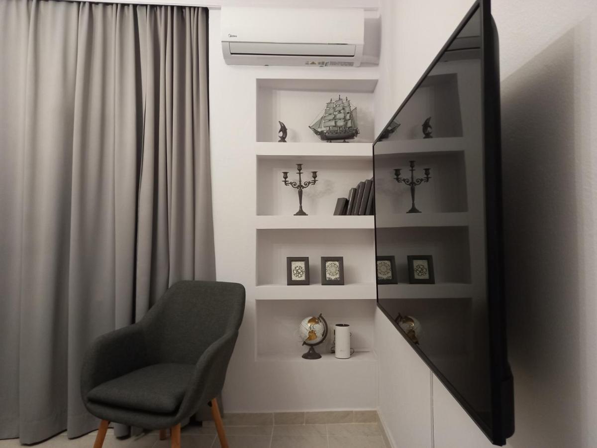 Mystique Apartment Komotiní Ngoại thất bức ảnh