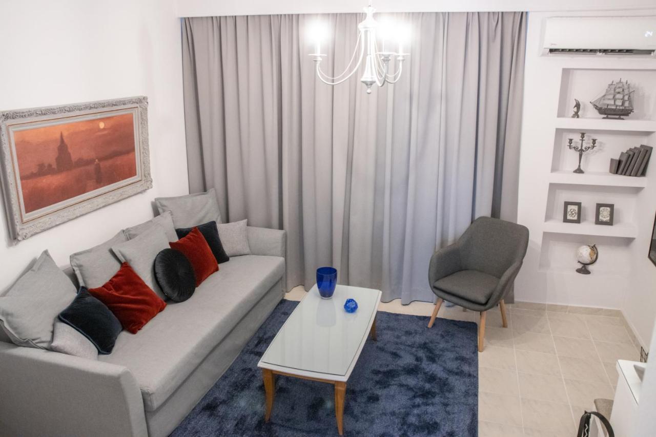 Mystique Apartment Komotiní Ngoại thất bức ảnh