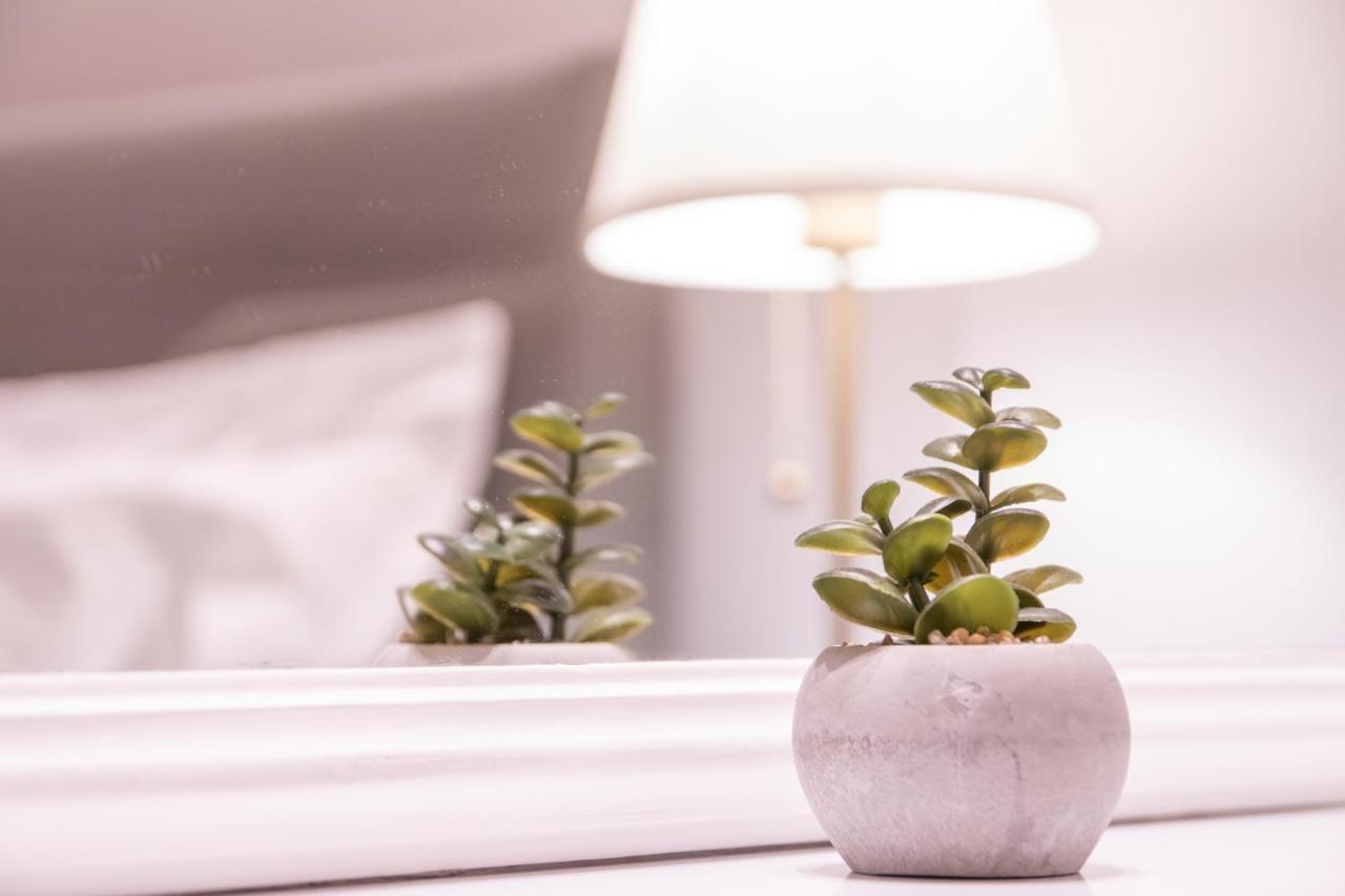 Mystique Apartment Komotiní Ngoại thất bức ảnh